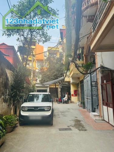 NHÀ: BÙI XƯƠNG TRẠCH -THANH XUÂN.  DT:48/40M2 X 5T X 3.2M.MT +