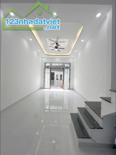 TRUNG TÂM TÂN PHÚ NGAY CHỢ VẢI PHÚ THỌ HÒA - NHÀ ĐẸP Ở NGAY - 52M2 (4x13) - CHỈ NHỈNH 4 TỶ - 2