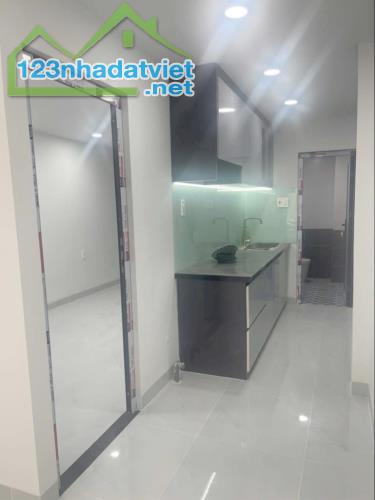 TRUNG TÂM TÂN PHÚ NGAY CHỢ VẢI PHÚ THỌ HÒA - NHÀ ĐẸP Ở NGAY - 52M2 (4x13) - CHỈ NHỈNH 4 TỶ - 5