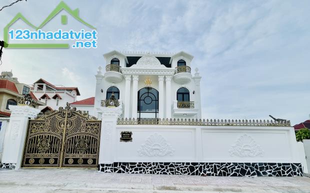 BÁN VILLA ĐỒI NGỌC TƯỚC GẦN BIỂN BÃI SAU