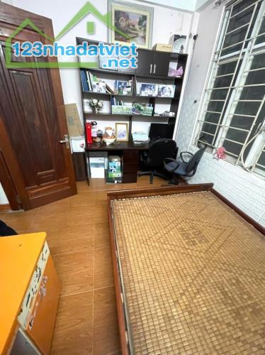 Cực hiếm. Bán nhà Vũ Tông Phan, Thanh Xuân. 35m2 x 4 Tầng. 2 THOÁNG. Ô TÔ. Hơn 7 Tỷ.