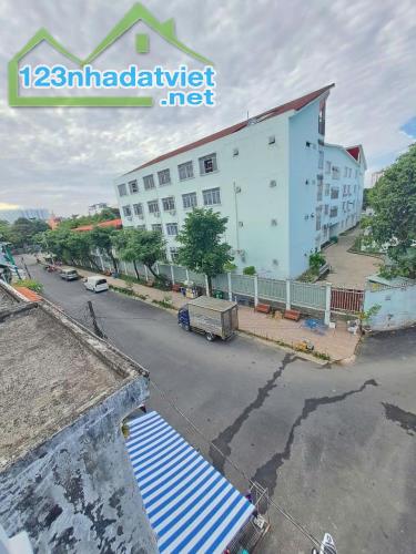 Bán Nhà 3 tầng mặt tiền ttn 10, tân thới nhất quận 12, 44m2 nhỉnh 5 tỷ - 3