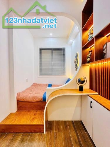 NHÀ ĐẸP 4 TẦNG HXH KHU THỐNG NHẤT • LỬNG NGƯỢC KTS THIẾT KẾ • DT45M² A4