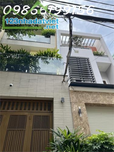 NHÀ PHỐ 4 TẦNG Q7- NGUYỄN THỊ THẬP - HẺM XE HƠI - DT 70m2 - NHỈNH 8 TỶ - 1