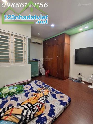 NHÀ PHỐ 4 TẦNG Q7- NGUYỄN THỊ THẬP - HẺM XE HƠI - DT 70m2 - NHỈNH 8 TỶ - 3
