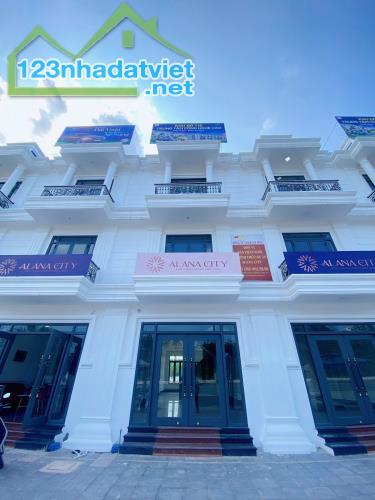 Nhà phố kinh doanh mặt tiền Quốc lộ 14 100m2 cách HCM chỉ 25 phút