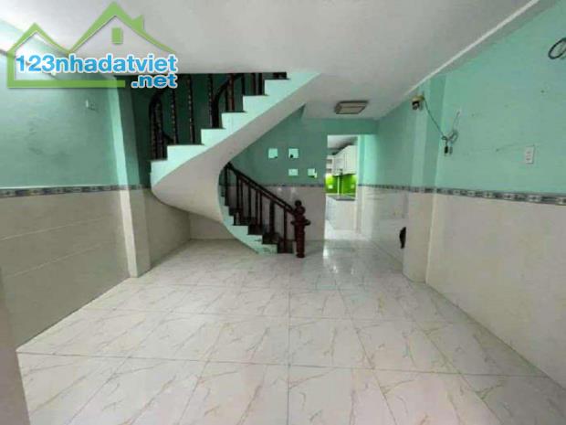SIÊU PHẨM Q7 – NHÀ 3 TẦNG BTCT – NGANG 4.8M – CHỈ 4 TỶ! - 1