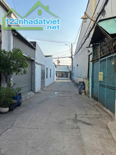 60M2 3 TẦNG LÊ VĂN KHƯƠNG HIỆP THÀNH QUẬN 12 HXH GIÁ 4,49 TỶ - 4