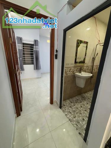60M2 3 TẦNG LÊ VĂN KHƯƠNG HIỆP THÀNH QUẬN 12 HXH GIÁ 4,49 TỶ - 1