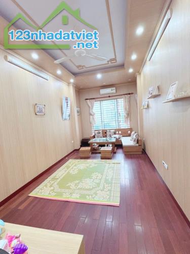 Bán nhà An Dương Vương dt 51m  5 tầng gía nhỉnh  9 tỷ Tây Hồ