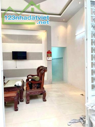 🏠 Bán nhà 79 Tân Quy, Q.7, 74m² (4x18m), 6.2 tỷ 🏠 - 3