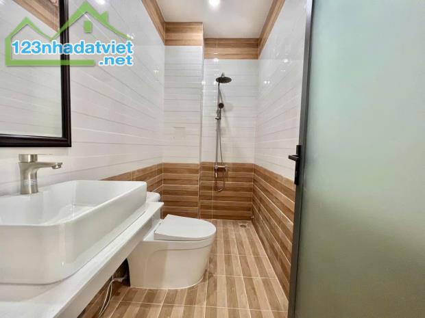 Nhà đẹp 5 tầng (4x16) mặt tiền nhánh Hà Huy Giáp, Thạnh Lộc, Q12 Giá hợp lý - 3