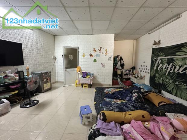 Bán nhà HẺM 4M, SÁT MẶT TIỀN TRẦN ĐÌNH XU Q1, 62m2 chỉ 7 tỷ 49 . TL - 3