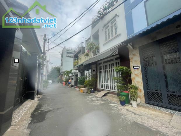 Bán nhà DT 60m2, Hẻm xe tải 6m Đường Tân Kỳ Tân Quý, Tân Phú