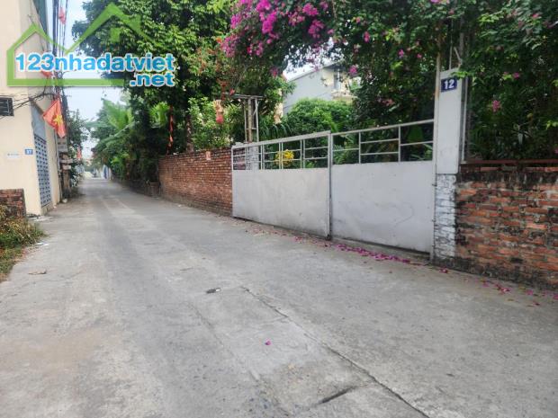 Long Biên -  86,5m chỉ nhỉnh 4 tỷ - Ngõ thông - ô tô 7 chỗ  vào nhà - nhiều tiện ích trườn - 1