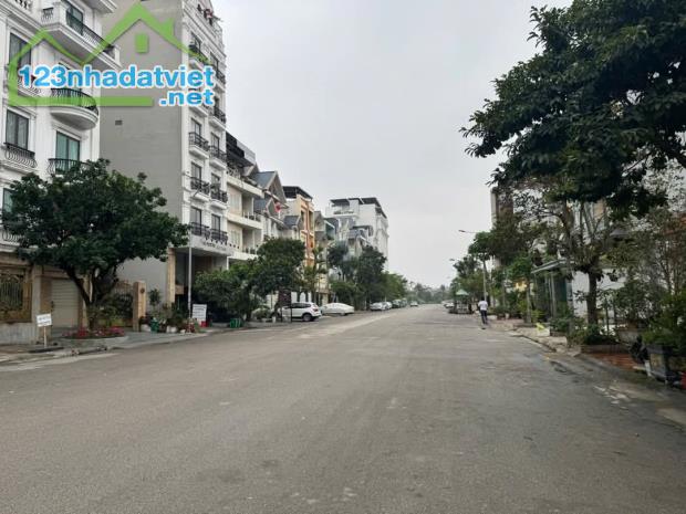 Bán nhà 5 tầng DT 86M Tuyến 2 Lê Hồng Phòng HP