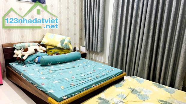 Cho thuê nhà 1 trệt 2 lầu 1 tum đường ô tô Hiệp Bình Chánh, 17tr/th - 1
