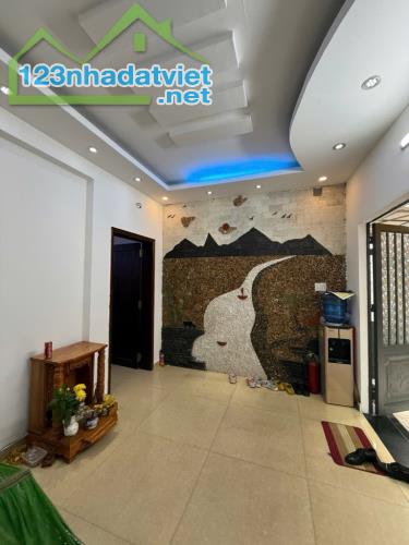 Bán nhà ngay Aeon Mall Tân Phú, ngang 4.5, sát mặt tiền, 2 tầng đúc BTCT, giá chỉ 4 tỷ - 1
