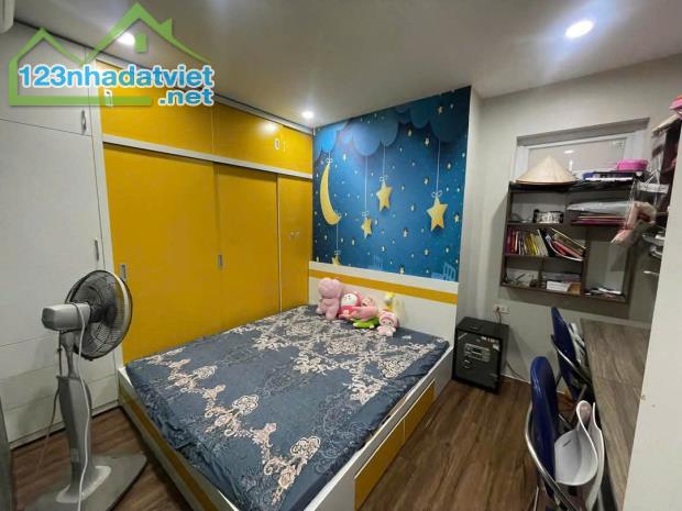 Cần bán gấp chung cư Tứ Hiệp Plaza – Hoàng Mai, 61m, 2 PN, full đồ, 3.3 tỉ, ở ngay