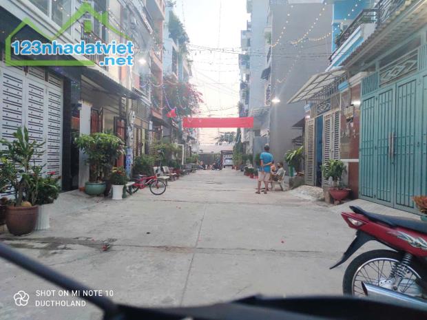 Giảm SỐC 500tr bán GẤP nhà 3 tầng, 52m2 HXH Hà Huy Giáp ngay Ngã Tư Ga, nhỉnh 5Tỷ - 4