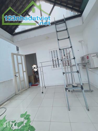 Giảm SỐC 500tr bán GẤP nhà 3 tầng, 52m2 HXH Hà Huy Giáp ngay Ngã Tư Ga, nhỉnh 5Tỷ