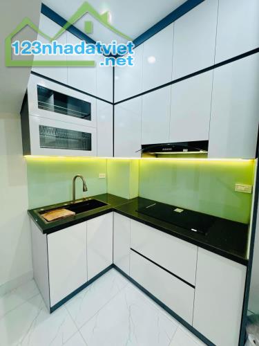 NHÀ PHẠM NGỌC THẠCH ĐỐNG ĐA 31M GIÁ 6.1 TỶ - 3