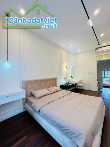 NHÀ TÂN CỔ ĐIỂN KIỂU TRUNG ĐÔNG- ĐƯỜNG PHAN HUY ICH, GV, HẺM XE TẢI VI VU * DT : 76,5 m2,