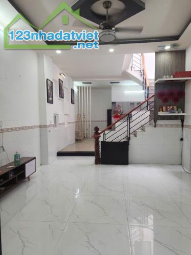 Bán Nhà 5 Tầng BTCT MTKD Bàu Cát 6, Quận Tân Bình, Chỉ 13.8 TỶ - 1