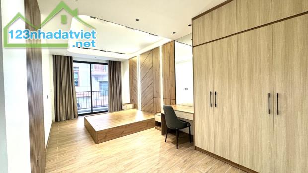 Siêu phẩm 8 tầng phố Vũ Xuân Thiều, thang máy, full nội thất, ô tô tránh 60m, nhỉnh 13 tỷ - 2