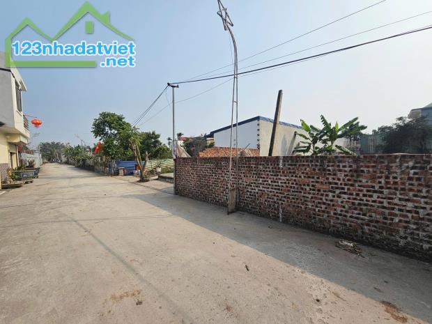 Bán lô đất mặt đường 5m tại Tân Vũ 2, Tràng Cát 82,3m2 giá 25tr/m2 - 1