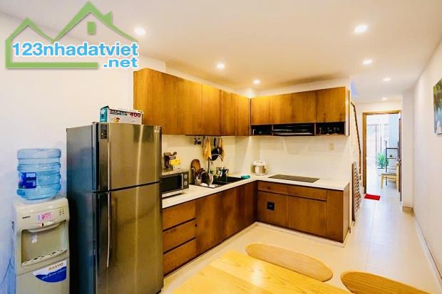NGUYỄN TRÃI - QUẬN 1 - HẺM 8M KINH DOANH ĐỈNH - DTSD: 180M2 - 4 TẦNG - GIÁ 14 TỶ - 5