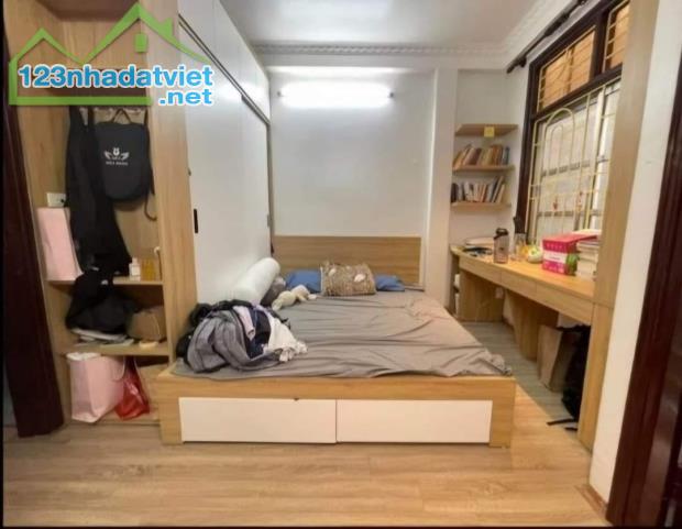 BÁN NHÀ KIM GIANG - 5 TẦNG - MẶT TIỀN RỘNG - CHỈ 4.5 TỶ - 1