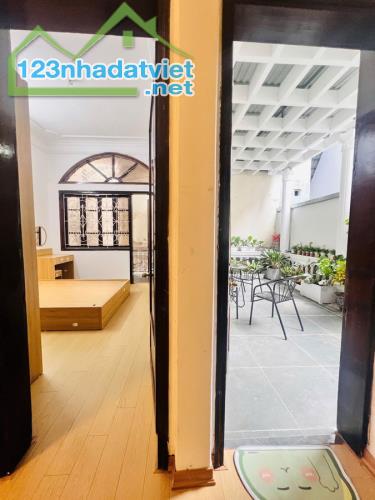 HIẾM phố Thái Hà Đống Đa, 50m2, mặt tiền hơn 6m, cách phố 30m chỉ 10.5 tỷ - 2