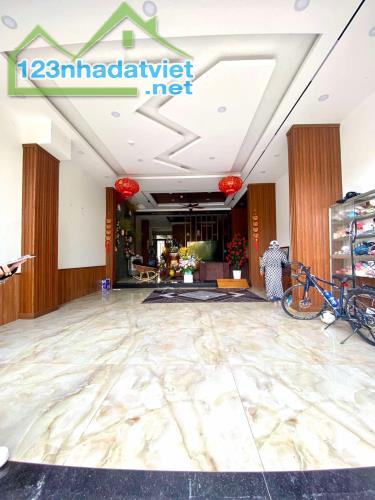 🌼🌹CẦN BÁN NHÀ ĐẸP MẶT TIỀN TÂN XUÂN – THÍCH HỢP Ở GIA ĐÌNH LỚN HOẶC VỪA Ở VỪA CHO THUÊ - 1