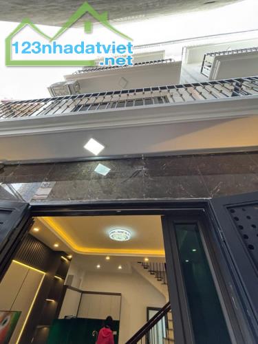 ĐẸP LUNG LINH- 32M2 TRẦN PHÚ-CÁCH 1 NHÀ RA ÔTÔ- CHỈ 6.89 TỶ
