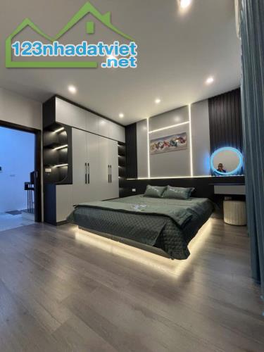 ĐẸP LUNG LINH- 32M2 TRẦN PHÚ-CÁCH 1 NHÀ RA ÔTÔ- CHỈ 6.89 TỶ - 2