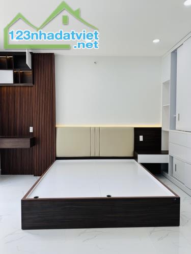MỘT SẸC GẦN MẶT TIỀN-4 TẦNG - TẶNG NỘI THẤT CAO CẤP - AN NINH - CHỈ HƠN 6 TỶ - 3