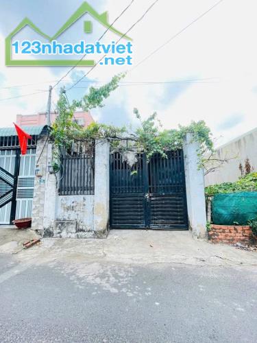 Bán gấp nhà cấp 4 có gác lửng ở Bà Điểm, Hóc Môn, 80m2 SHR. Giá 810tr - 5