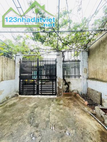 Bán gấp nhà cấp 4 có gác lửng ở Bà Điểm, Hóc Môn, 80m2 SHR. Giá 810tr - 3