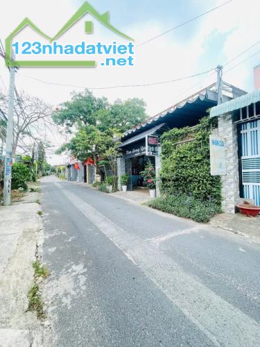 Bán gấp nhà cấp 4 có gác lửng ở Bà Điểm, Hóc Môn, 80m2 SHR. Giá 810tr