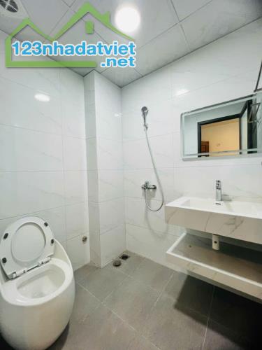 Bán Nhà Xuân La 39m2, 6 Tầng Lung Linh, Nhỉnh 10 Tỷ. - 2