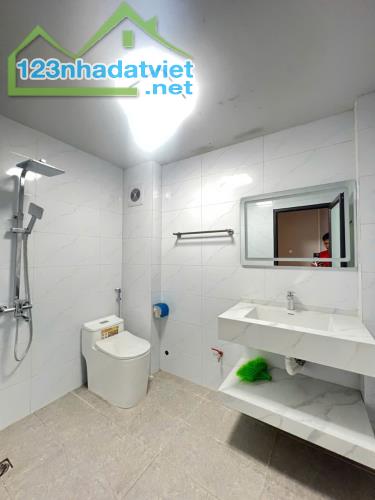 BÁN NHÀ LÔ GÓC VĂN QUÁN – NỞ HẬU – CÁCH TRẦN PHÚ 100M - 1