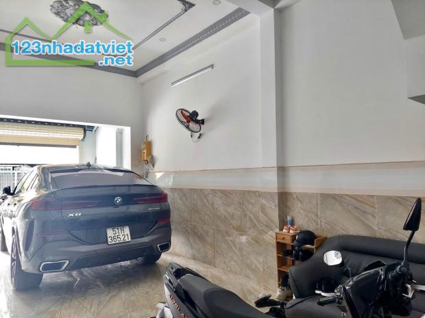 GẤP BÁN nhà HXH tránh Nguyễn Phúc Chu 4 lầu ngang 6.4m 109m2 sát đường gần trường 11.5 tỷ. - 1