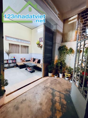 Bán nhà hẻm Trung tâm thành phố,  phường phước tiến,nha trang. dt 44,4m giá chỉ 3 tỷ 450tr