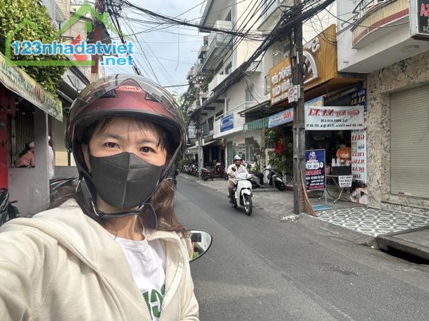BÁN NHÀ MẶT PHỐ QUẬN 4 - VỊ TRÍ VÀNG - 142M2 - 12.5 TỶ - SỔ HỒNG CHÍNH CHỦ - 2