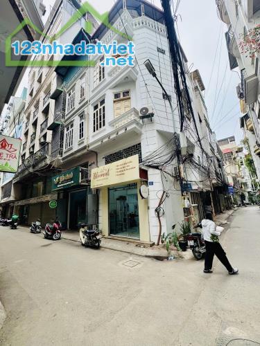 Bán nhà Phân Lô Ô tô tránh Phố Nguyên Hồng 34/36m x 4 Tầng, MT 5.2m 16.2 Tỷ,KD tốt