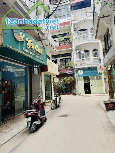 Bán nhà Phân Lô Ô tô tránh Phố Nguyên Hồng 34/36m x 4 Tầng, MT 5.2m 16.2 Tỷ,KD tốt - 1