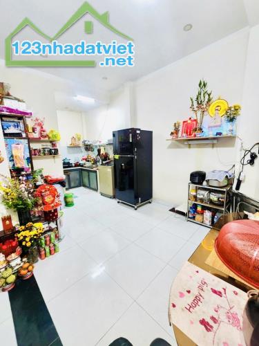 Bán nhà quận 8 ngang 6m hoàn công đủ