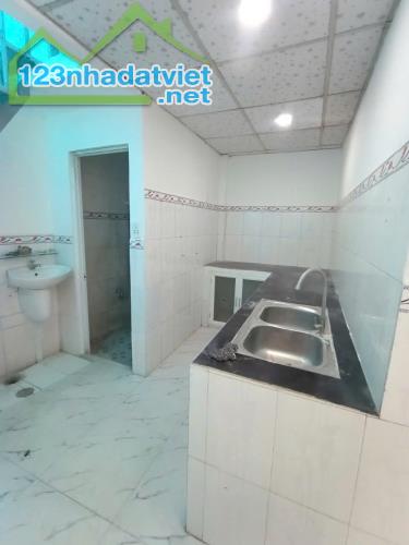 ngộp ngộp cần bán đất ngay trung tâm hóc môn giá chỉ 760tr