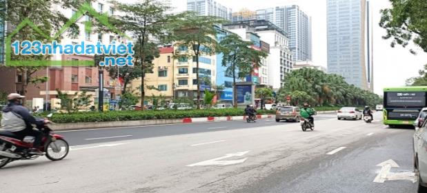 GIÁ TỐT!!! BÁN NHÀ PHỐ THÁI THỊNH, HƠN 50M2, ĐƯỜNG RỘNG THÊNH THANG, Ô TÔ ĐỖ CỬA, HẦM ĐỂ X